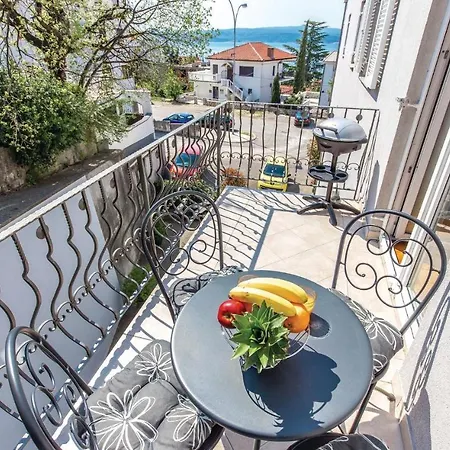 Awesome In Apartament Crikvenica