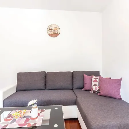 Apartament Awesome In *